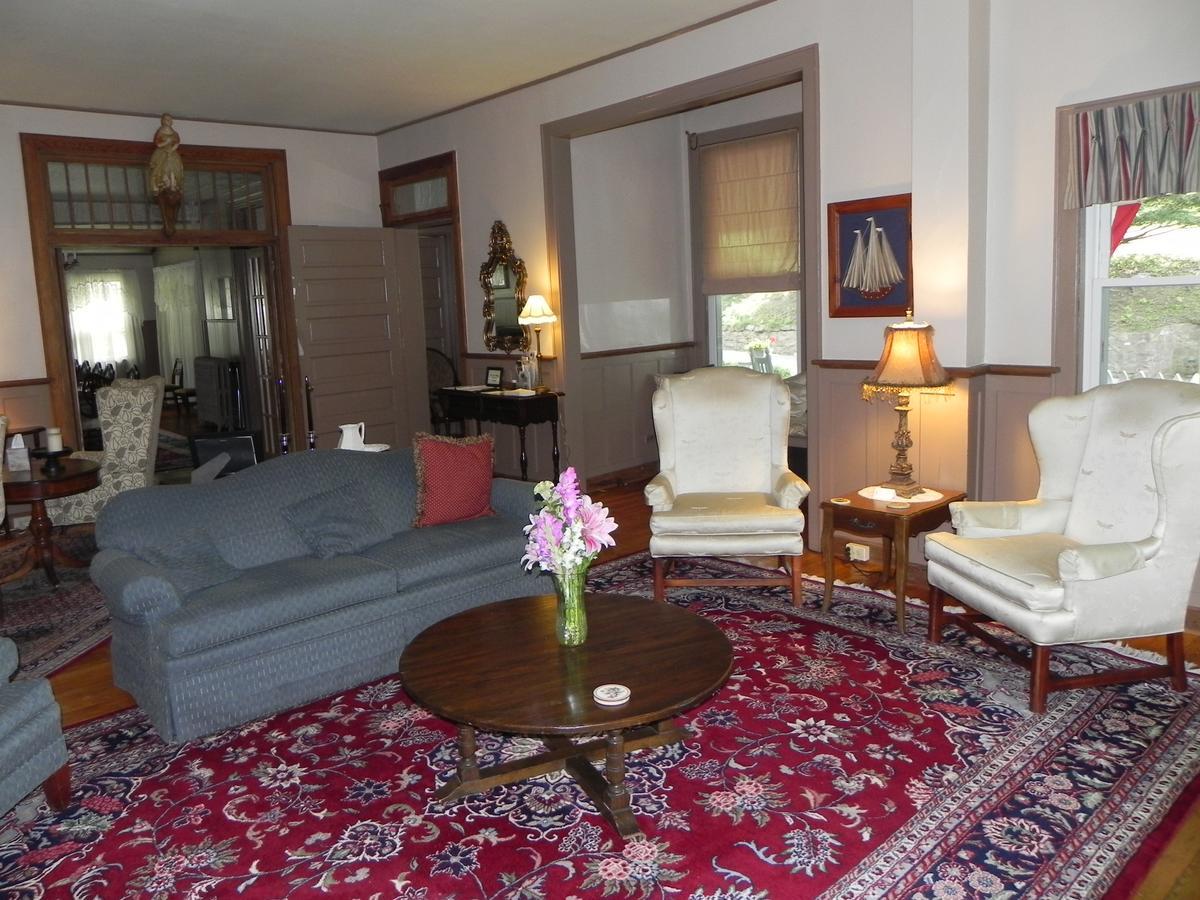 Vine Cottage Inn Хот Спрингс Екстериор снимка