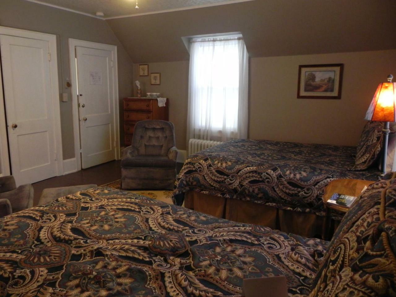 Vine Cottage Inn Хот Спрингс Екстериор снимка